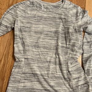 lululemon athletica Women's Black and White Striped Long Sleeve Top